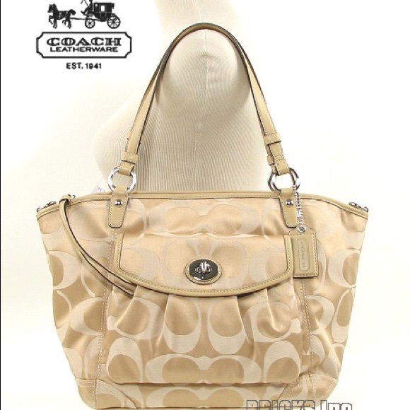 Used coach black shoulder bag great condition - Picture 7 of 8